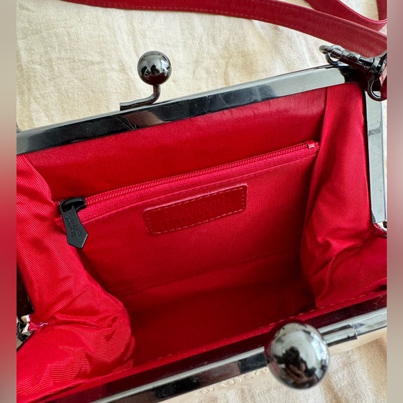 Jean Paul Gaultier Red Leather Kiss Lock Bag - Picture 4 of 5